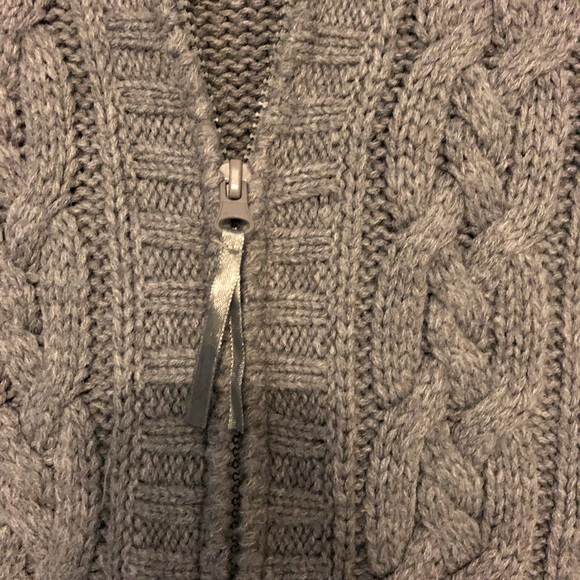 Cable Stitch Hoodie Zipper Sweater - Limited Edition - Picture 6 of 6
